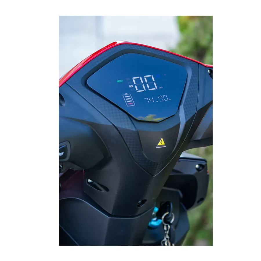 MT 8s ilektriko skouter kantran